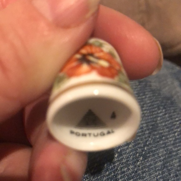 Set of 12 Porcelain Bone China Thimbles from Europe - Picture 12 of 13